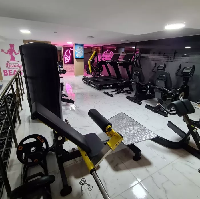 Тренажерный зал "GYM-ONE"