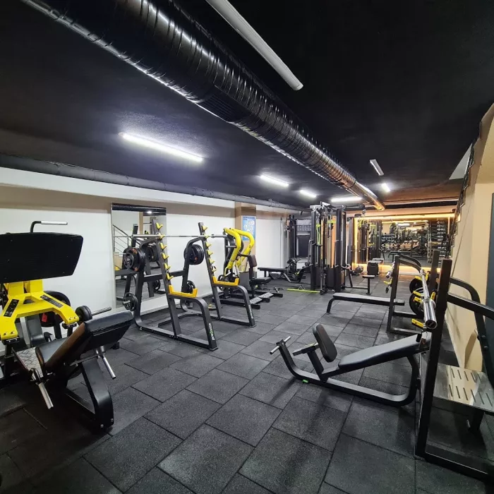 Тренажерный зал "GYM-ONE"