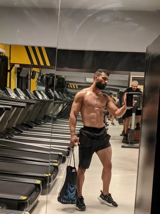 Тренажерный зал "Gems Fitness Club"