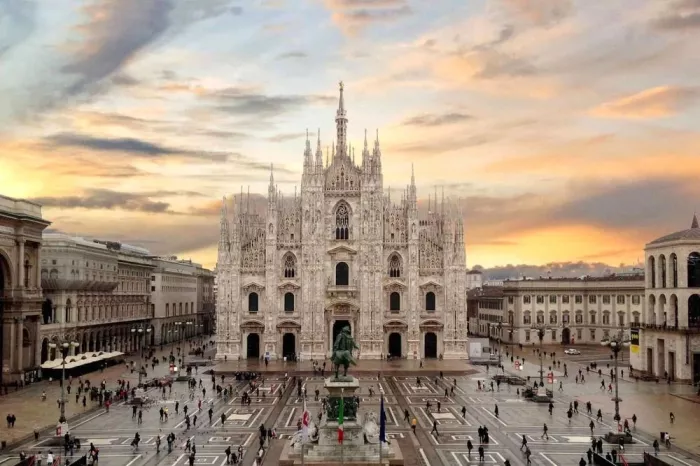 Мила́нский собо́р ( Duomo di Milano)