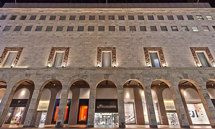 Торговый центр "Rinascente Milano Piazza Duomo"