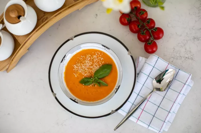 Доставка готовой еды "Oktina's Food"