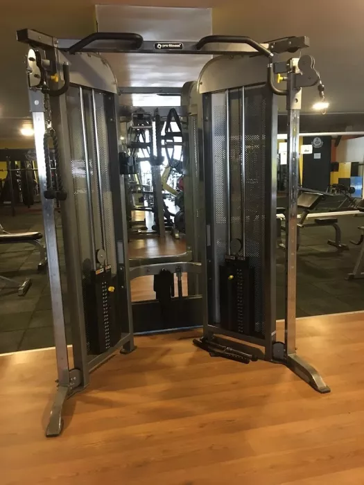 Тренажерный зал "Tayanç Gym"