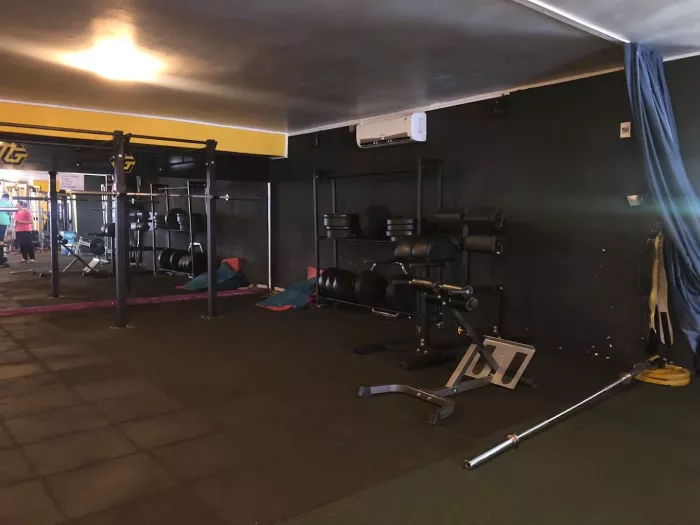 Тренажерный зал "Tayanç Gym"