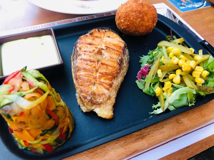 Бар "Famous Kitchen Antalya"