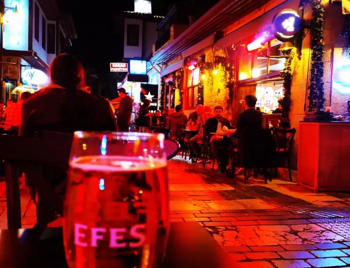 Бар "Famous Kitchen Antalya"