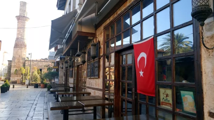 Бар "Famous Kitchen Antalya"