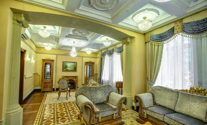 Дворцово-парковый комплекс "Dipservice Hall"