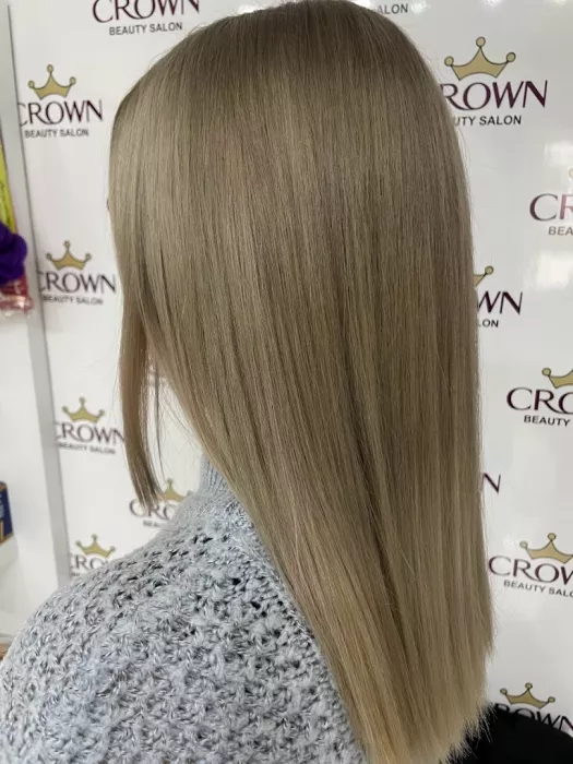 Салон красоты "Crown Beauty Salon"