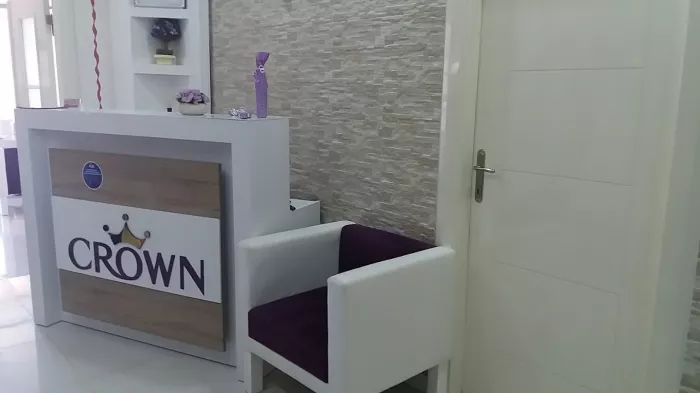 Салон красоты "Crown Beauty Salon"