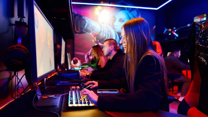 Киберспортивная арена "CyberX"