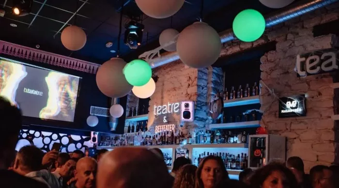Бар "Teatre Day & Night"