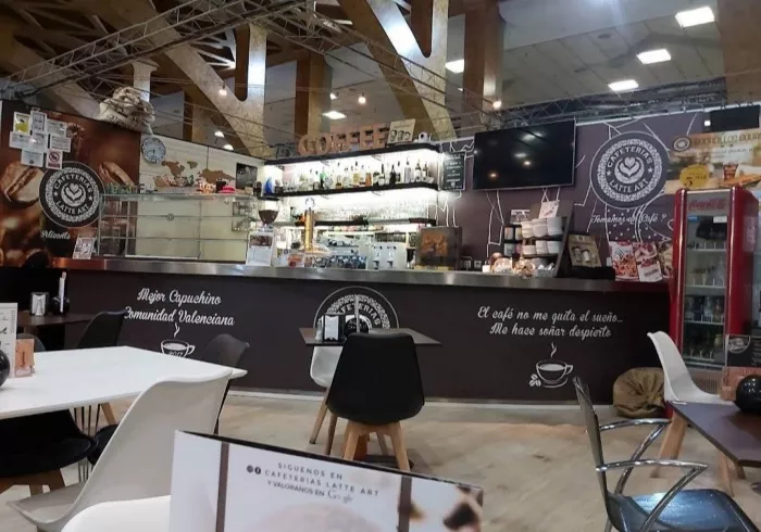 Кафе "CAFETERÍA LATTE ART CENTRO"