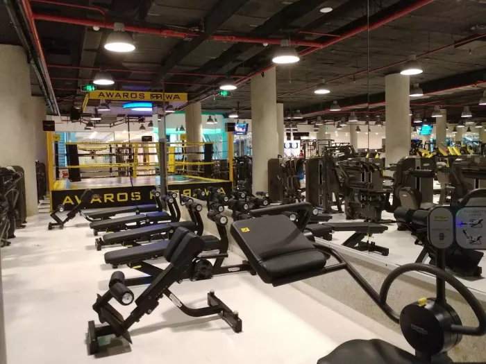 Тренажерный зал "Awaros Gym"