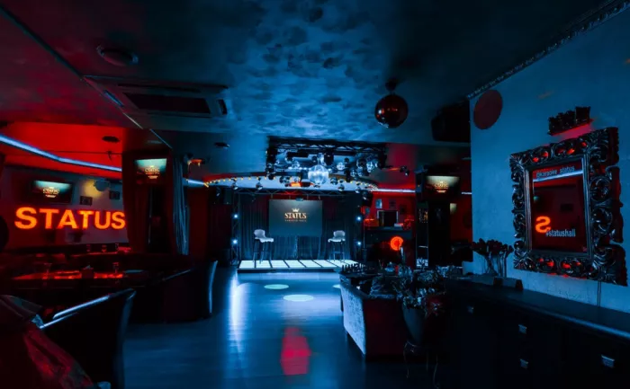 Караоке-бар "STATUS HALL"