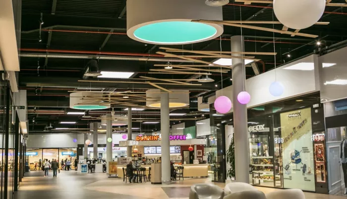 Торговый центр "Outlet Stores"