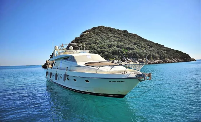 Аренда яхт "AYA Yachting".