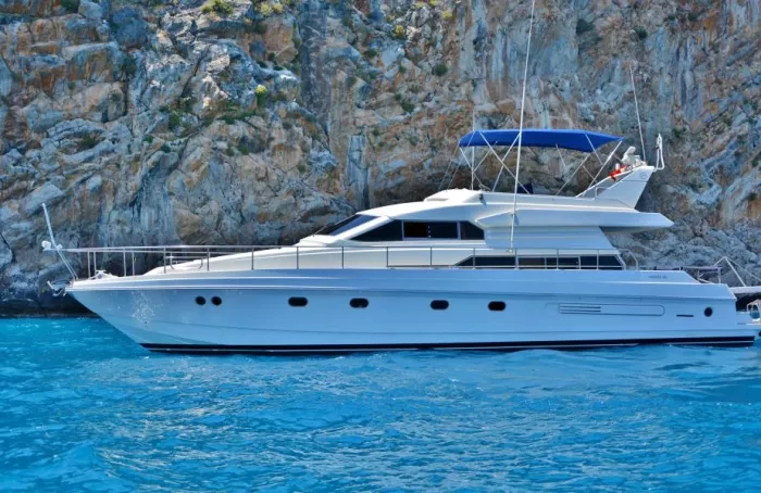 Аренда яхт "AYA Yachting".