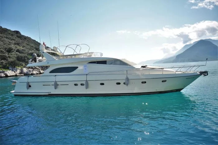 Аренда яхт "AYA Yachting".