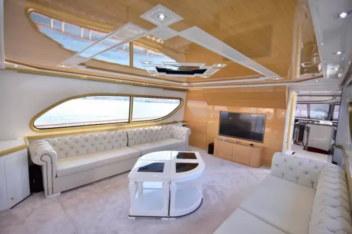 Аренда яхт "AYA Yachting".