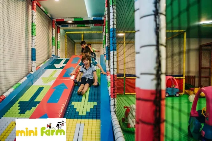 Детский развлекательный центр "Mini Farm Antalya çocuk oyun merkezi"