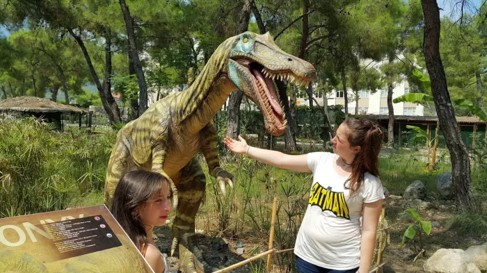 Тематический парк "Dinopark Antalya"