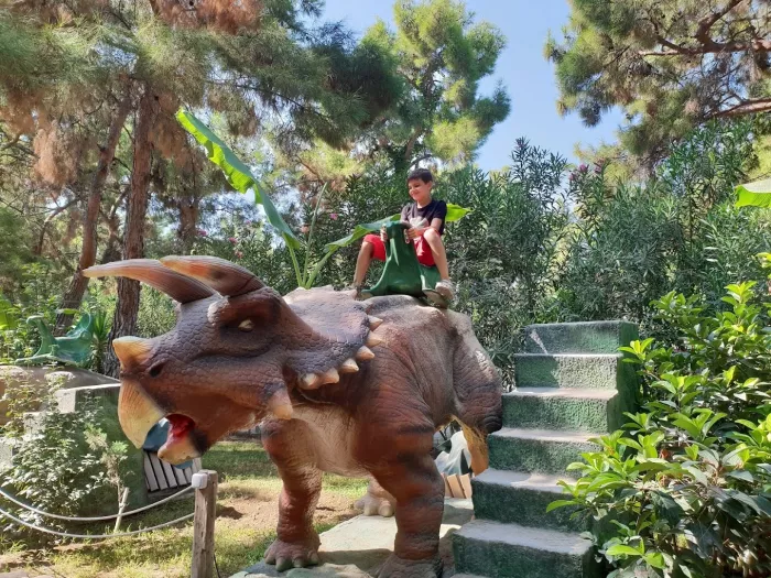 Тематический парк "Dinopark Antalya"