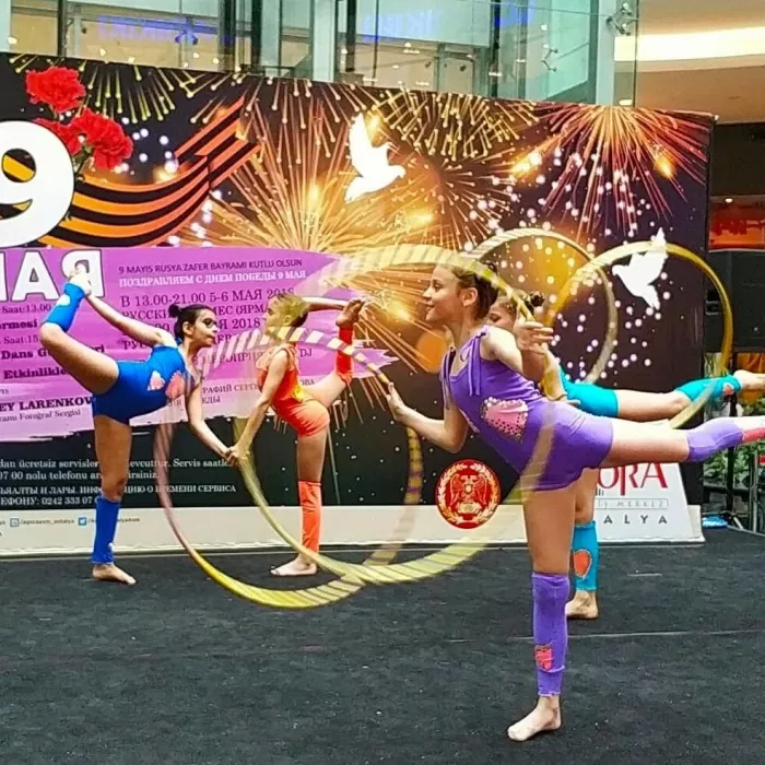 Школа "Circus School official"