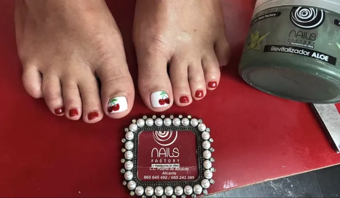 Ногтевой салон "NAILS FACTORY"