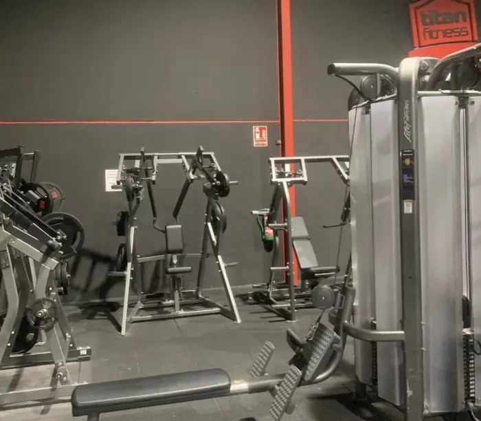 Гимнастический центр "Titan Fitness"