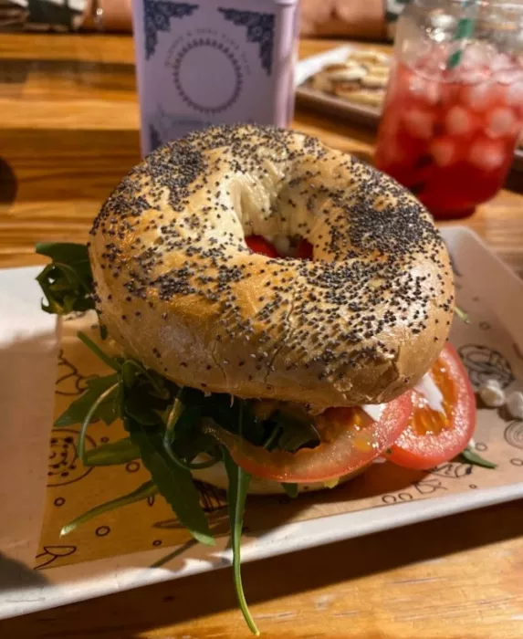 Бар "Cafetería Baker & Co"