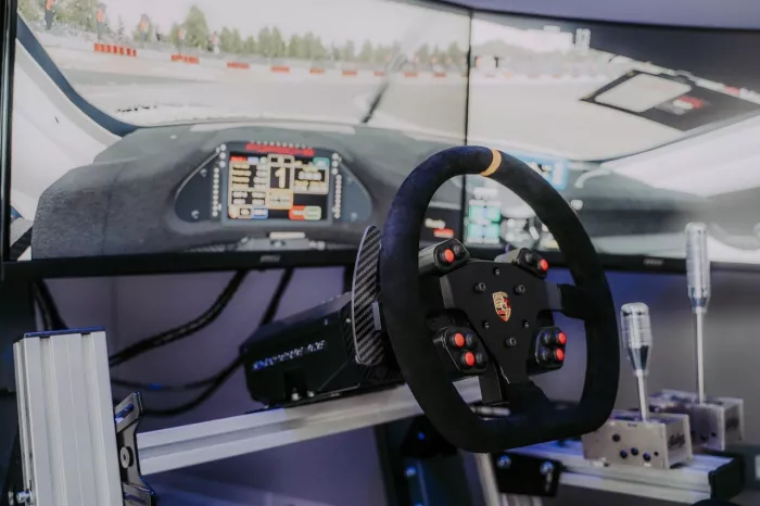 Гоночные симуляторы  "SIMRIDER"