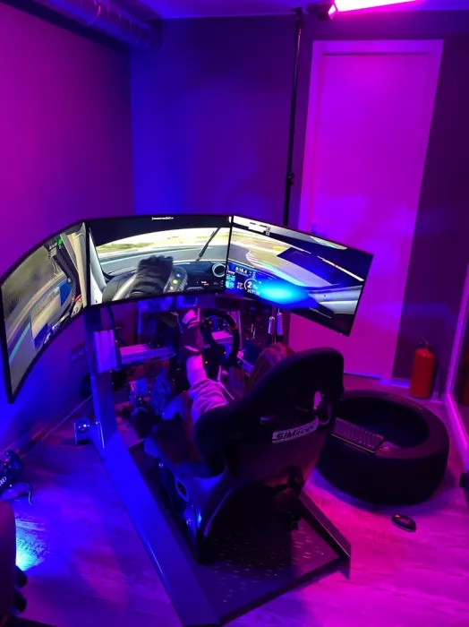 Гоночные симуляторы  "SIMRIDER"
