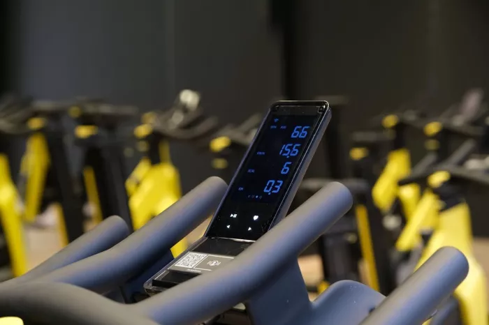 Тренажерный зал "Cosmo Fit"