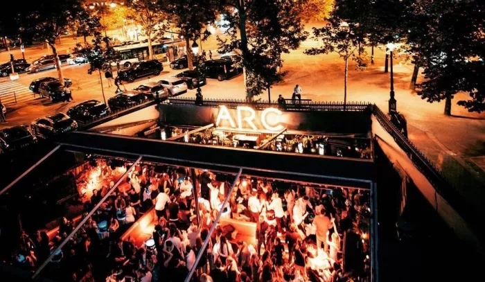 L'Arc Paris