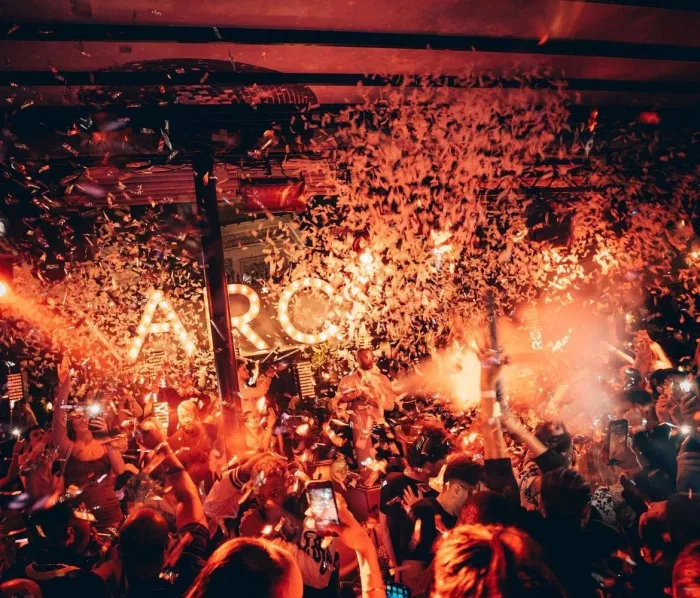 L'Arc Paris