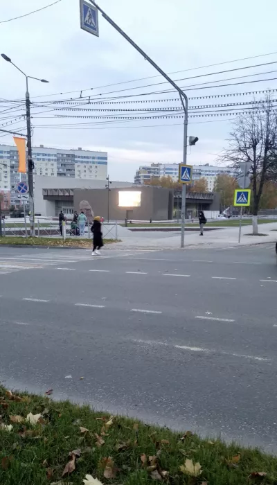 Кинотетр "Искра"