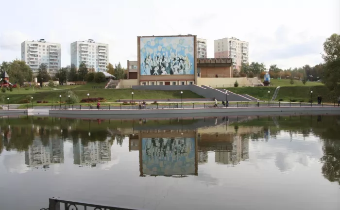 Кинотетр "Искра"