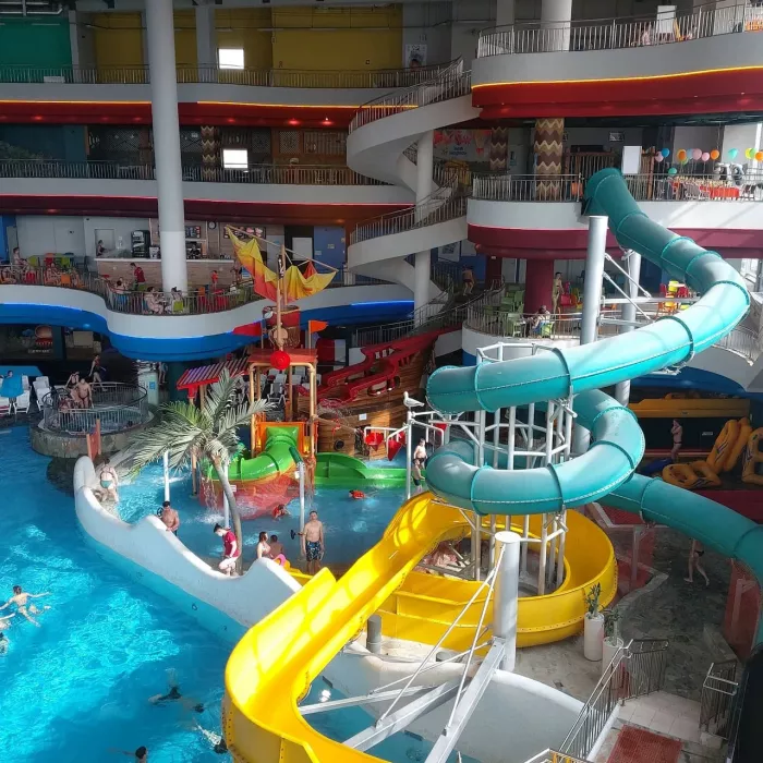 Аквапарк "Мореон".