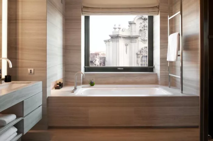 Отель “Armani Hotel Milano 5*”