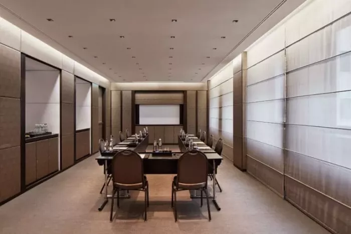 Отель “Armani Hotel Milano 5*”