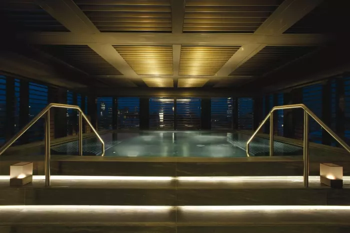 Отель “Armani Hotel Milano 5*”