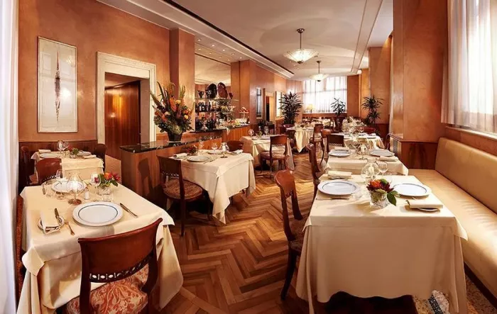 Отель "Cavour 4*"