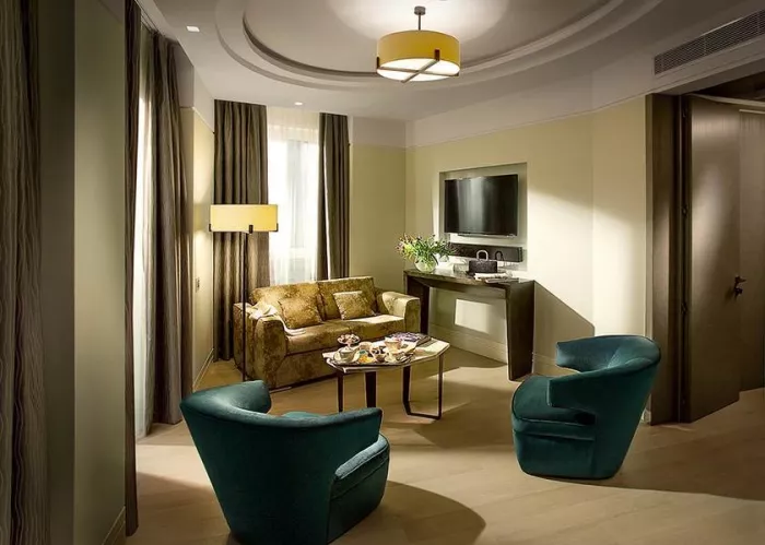 Отель "Cavour 4*"