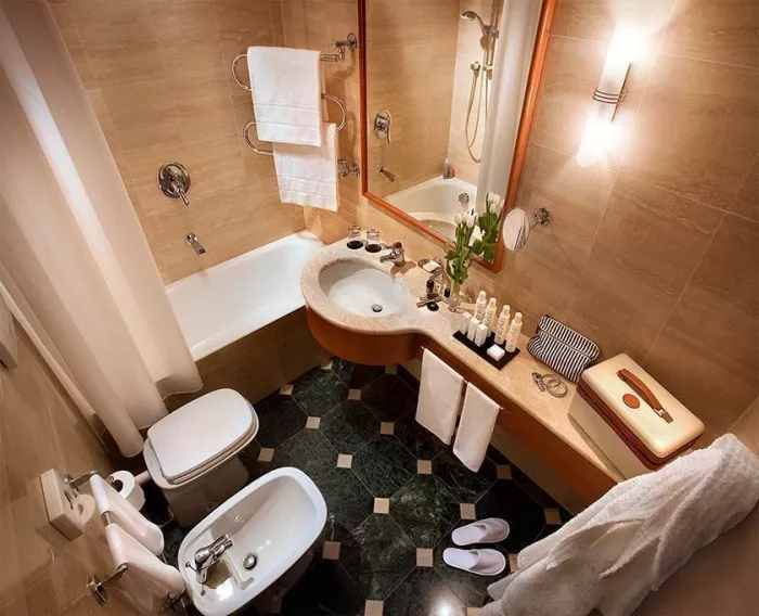 Отель "Cavour 4*"