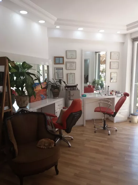 Салон красоты "She Coıffeur"