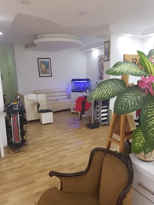 Салон красоты "She Coıffeur"