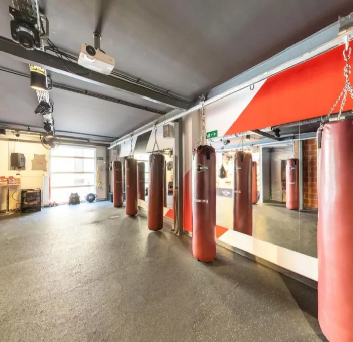 Личный тренер "Entrenador personal Alicante, Pilates y Boxeo - GRUPOiTRAINING - ALICANTE CENTRO"