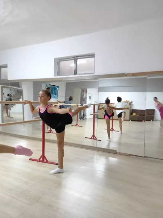Спортклуб "TiaKids gymnastics Antalya"