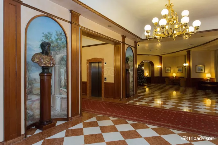 Отель"Leonardo Hotel Milan City Center 4*"